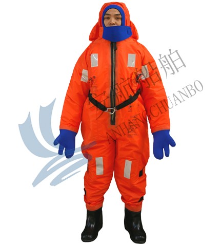 保温救生服